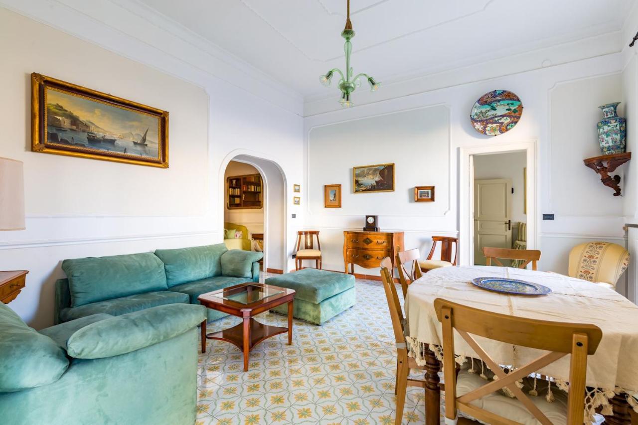 Villa Paola - Hidden Panoramic Garden And Terraces By Napoliapartments Ngoại thất bức ảnh