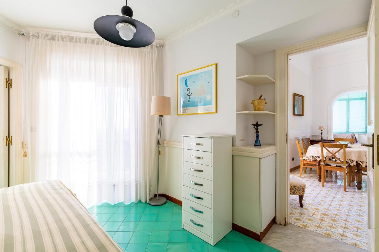 Villa Paola - Hidden Panoramic Garden And Terraces By Napoliapartments Ngoại thất bức ảnh