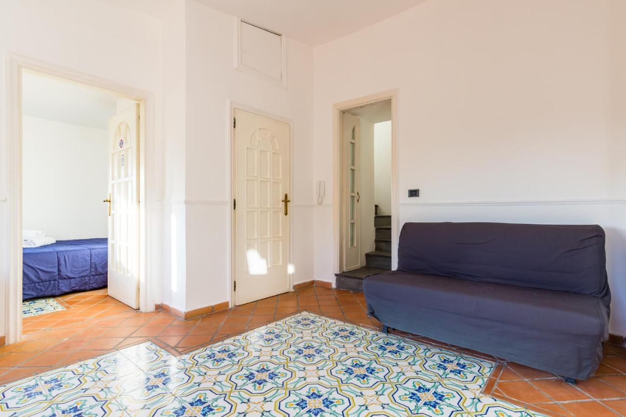 Villa Paola - Hidden Panoramic Garden And Terraces By Napoliapartments Ngoại thất bức ảnh